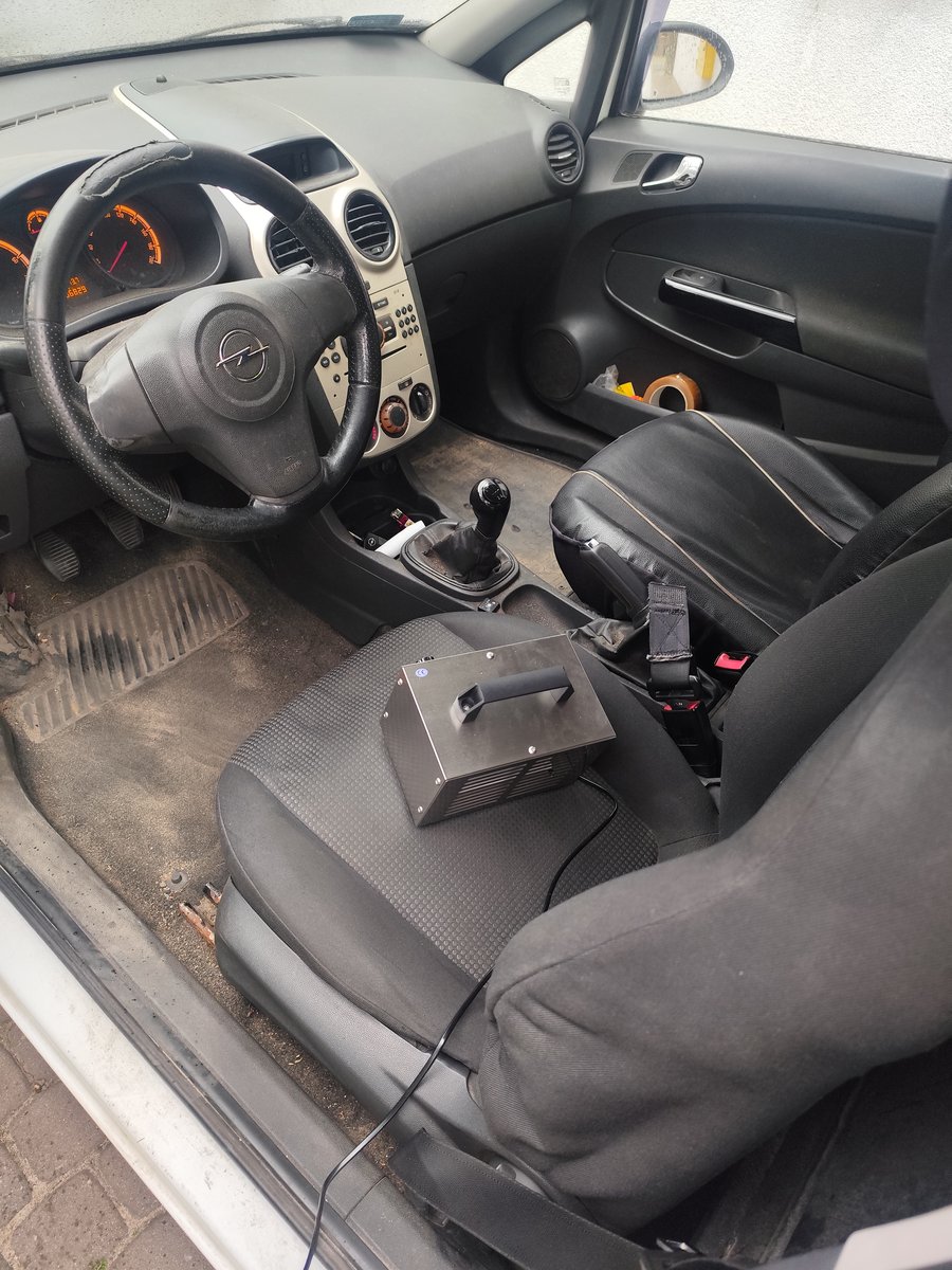 Generator ozonu w samochodzie Opel Corsa